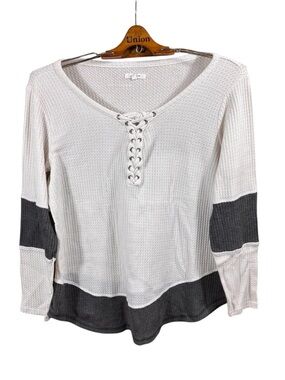 Maurice’s Women’s Lace Up Long Sleeve Shirt Size 2XL